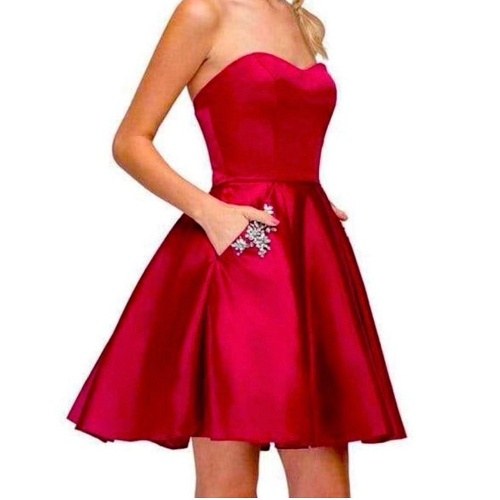 Blondie Nites Strapless Red Dress